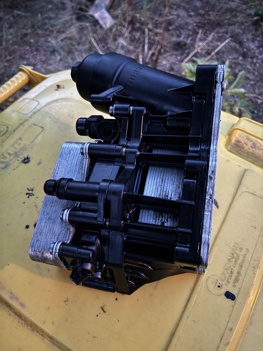 Termoflot Carcasa filtru ulei + răcitoare ulei BMW 70379327