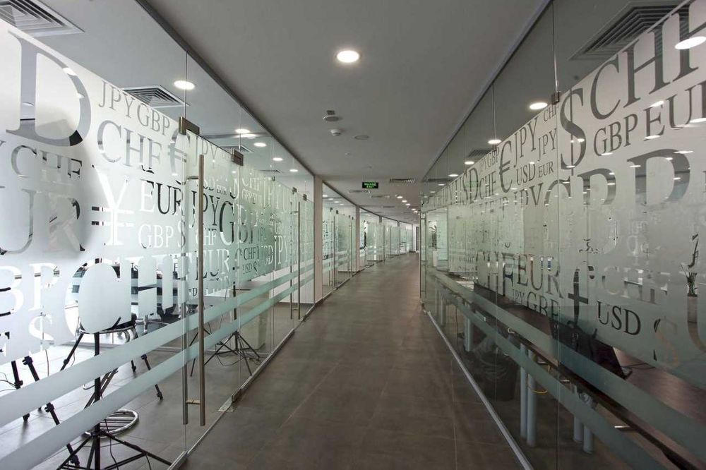 Туманка резка Плёнка оформления офис