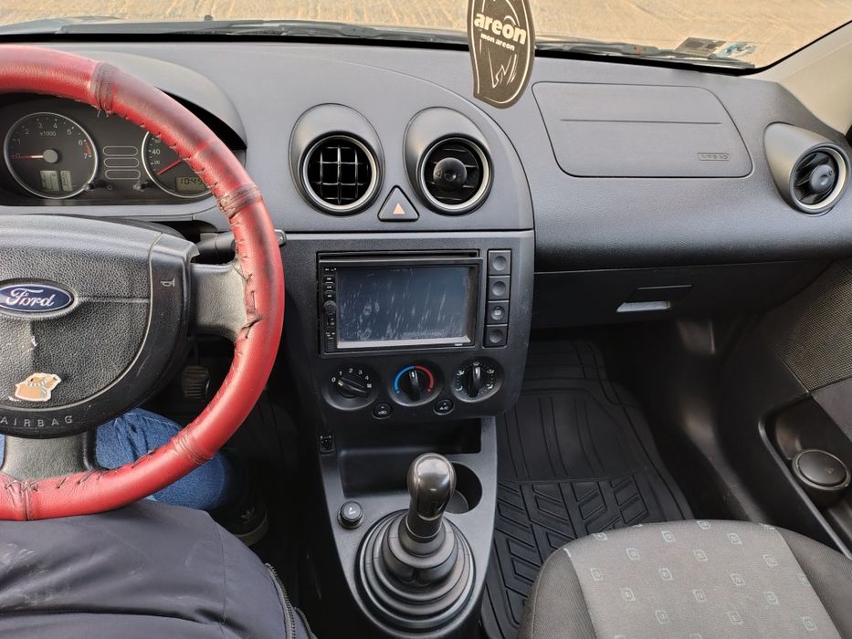 Ford Fiesta 1.6 pe gaz