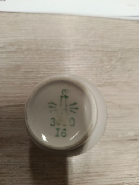Продавам комплект 16 части, руски порцелан