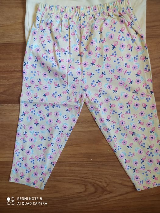 Костюмчик на девочку : боди и штаны