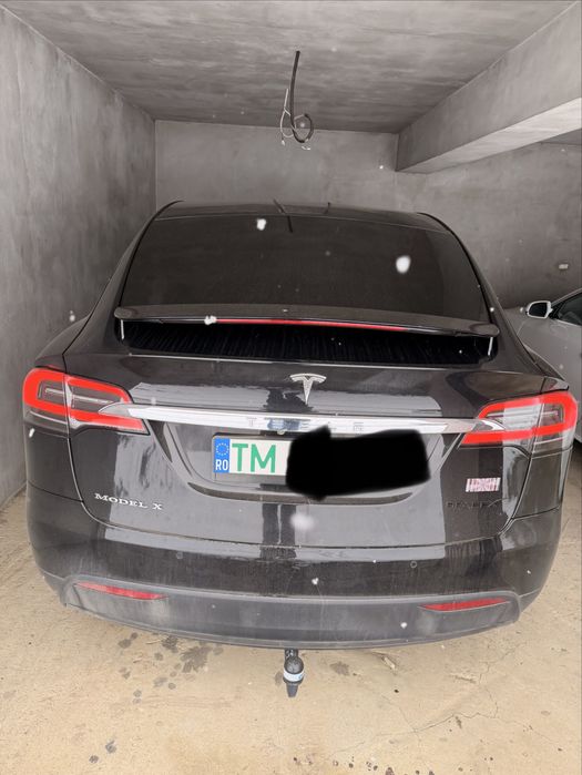 Vand TESLA Model X