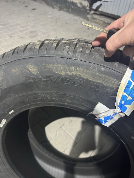 Продам покрышки на R17