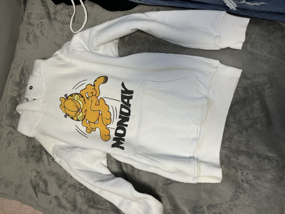 Дамски блузи - пуловери