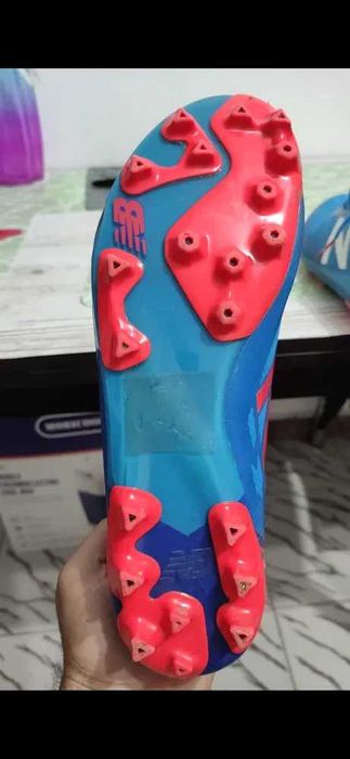 Ghete fotbal New Balance Furon - mărimea 42