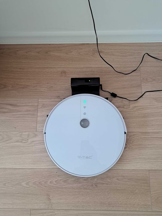 Robot aspirare și spălare