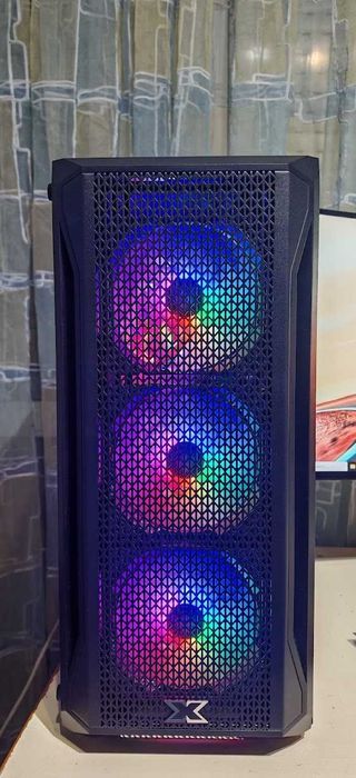 Добър Геймърски Компютър Ryzen 5 5600/32Gb/512GB SSD+1TB HDD/RTX 2060 Super/Гаранция