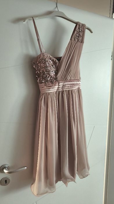 Официална къса рокля цвят пепел от рози