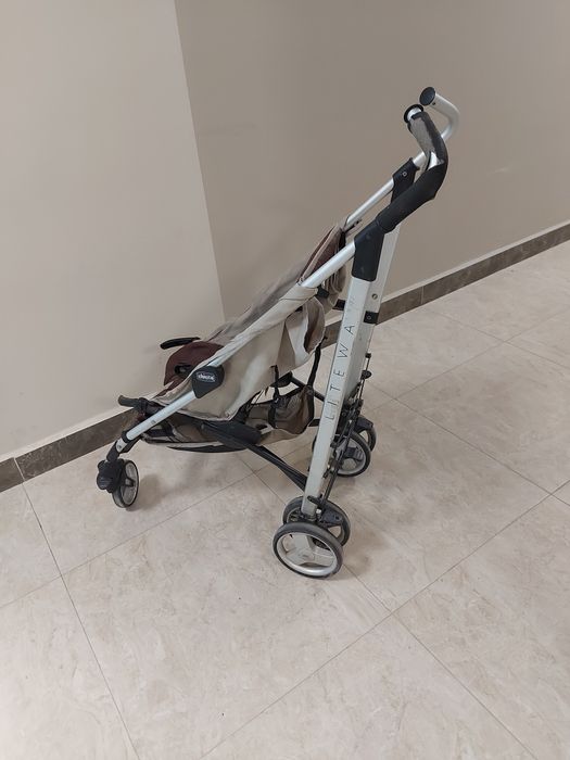 Каляска сатылады,бағасы 5000