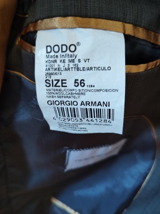 VÂND RAPID Costum  Giorgio Armani