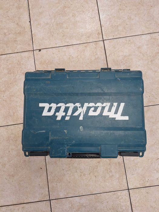 Перфoратор Makita HR2610