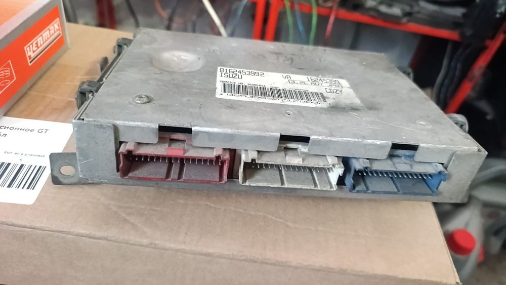 Компьютер Isuzu trooper 3.2