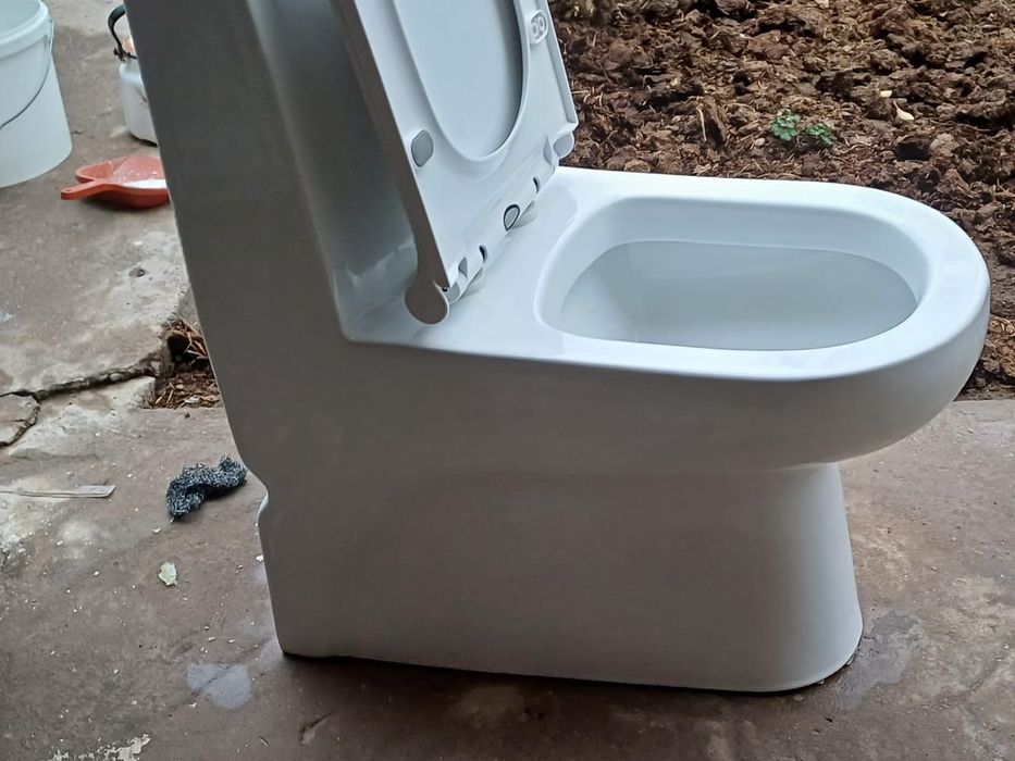 Унитаз с сидением