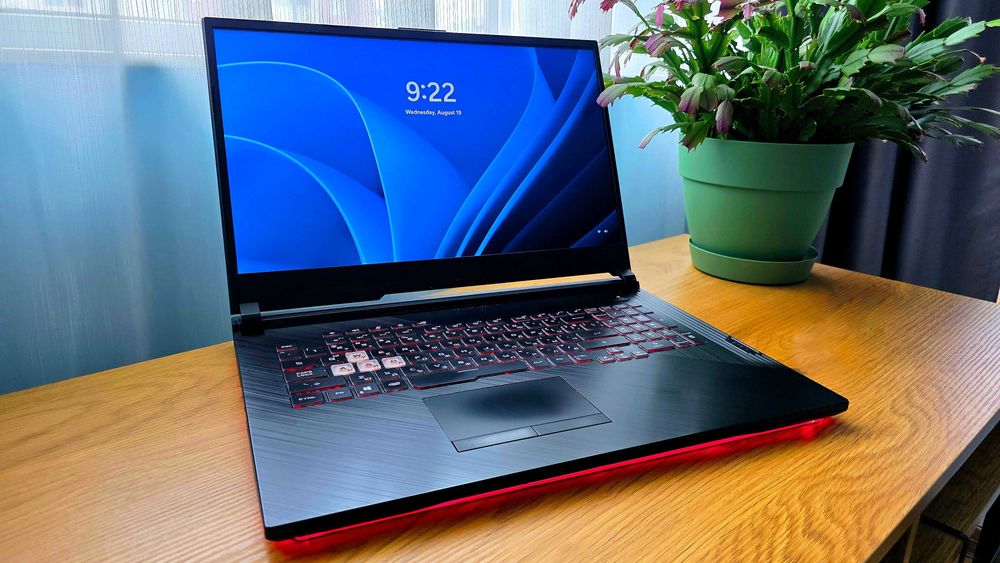 Гейминг лаптоп ASUS ROG Strix G731GU / 32GB RAM / 1TB SSD / 17.3" IPS/ 144Hz