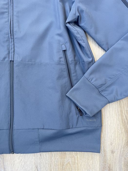 Оригинално горнище Adidas Bayern Munich – като ново!