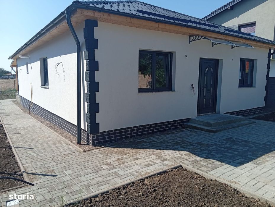 RIG Imobiliare vă propune spre achiziție casă la sol nou nouță!!!