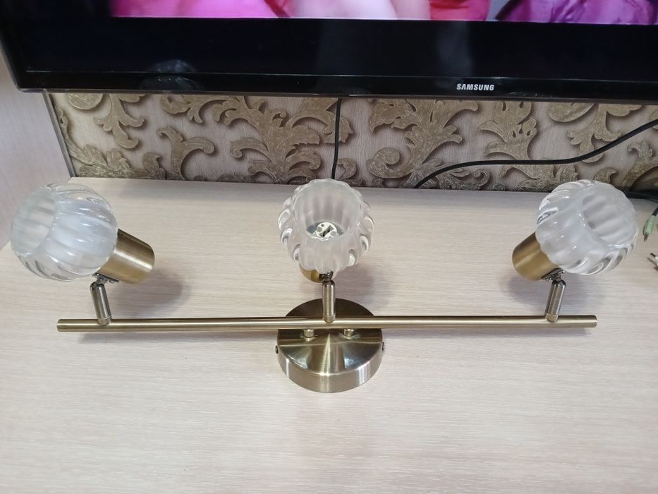 Светильник потолочный спот