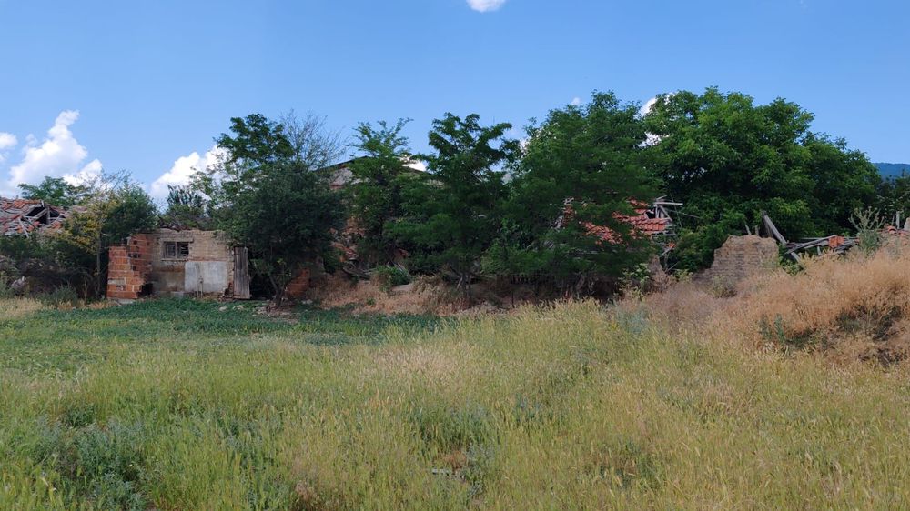 Имот в с.Енина-УПИ