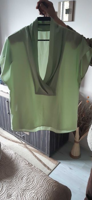 Луксозни официални бодита и блузки