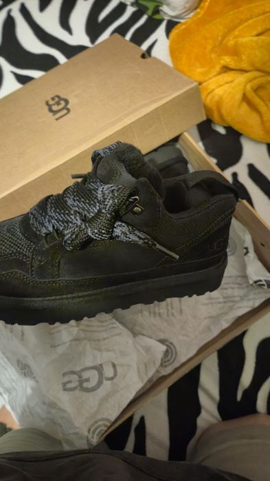 Ugg lowmel negre
