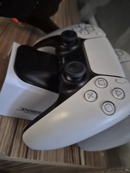 Продам Геймпад для PS5