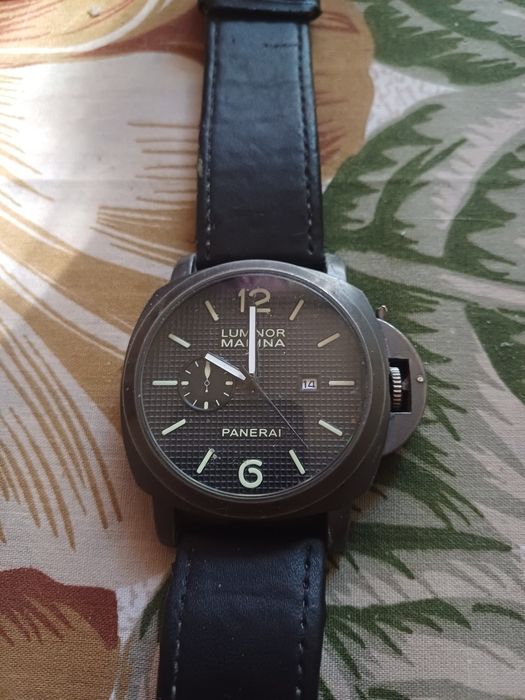 Оригинал Часы фирменные кварцевые