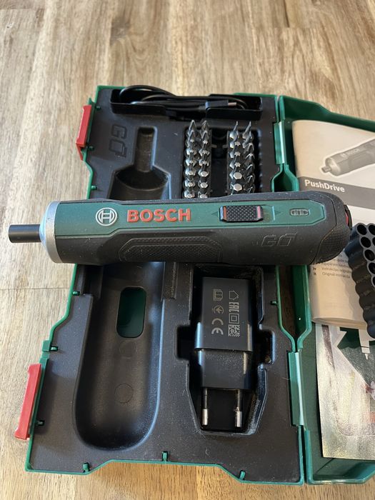 Bosch PushDrive – șurubelniță electrică cu acumulator, stare foarte bună