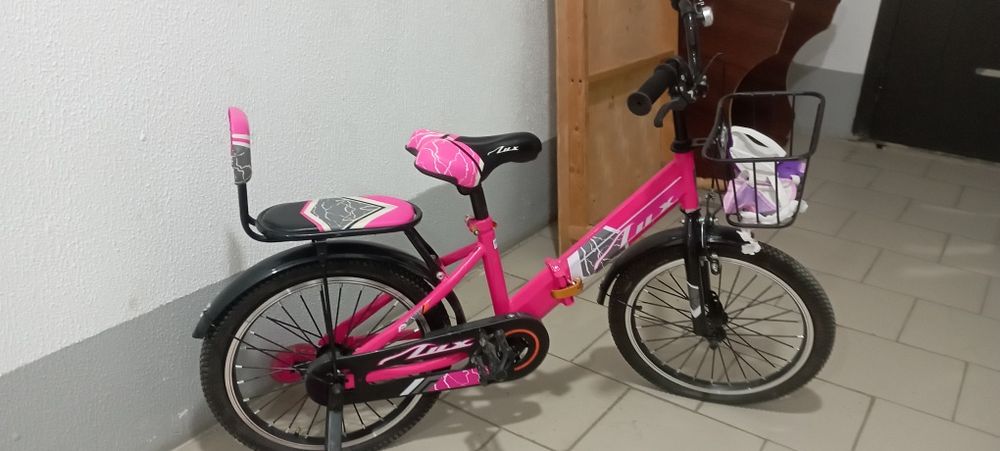 Детский велосипед на девочку