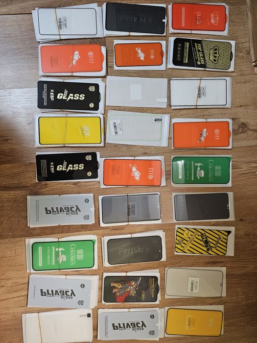 Folii de Sticlă Securizată Anti-Zgârieturi și Anti-Bule