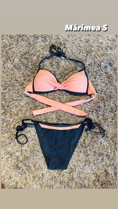Vand costume de baie