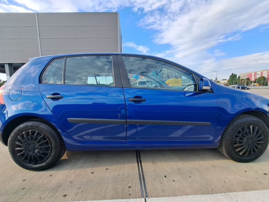 Vând VW Golf 5 MPI motor  benzina BGU