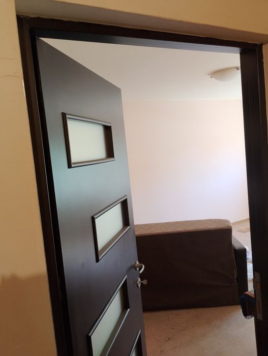 Apartament decomandat etaj2 2 camere