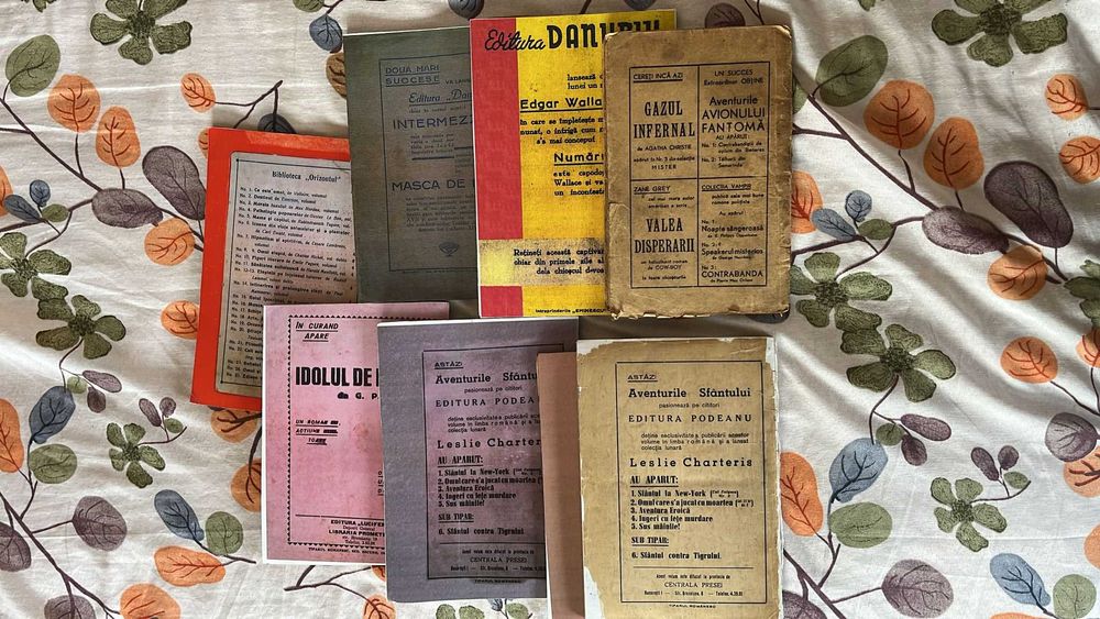 Colecţia celor 15 Lei şi Romanele Captivante