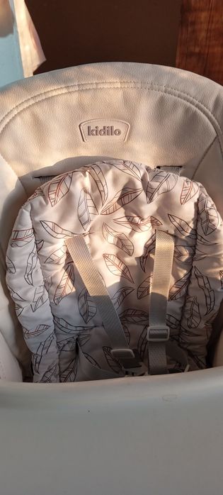 Детский стульчик для кормления