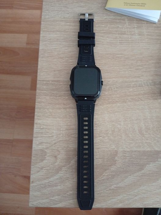 Vând smartwatch  nou