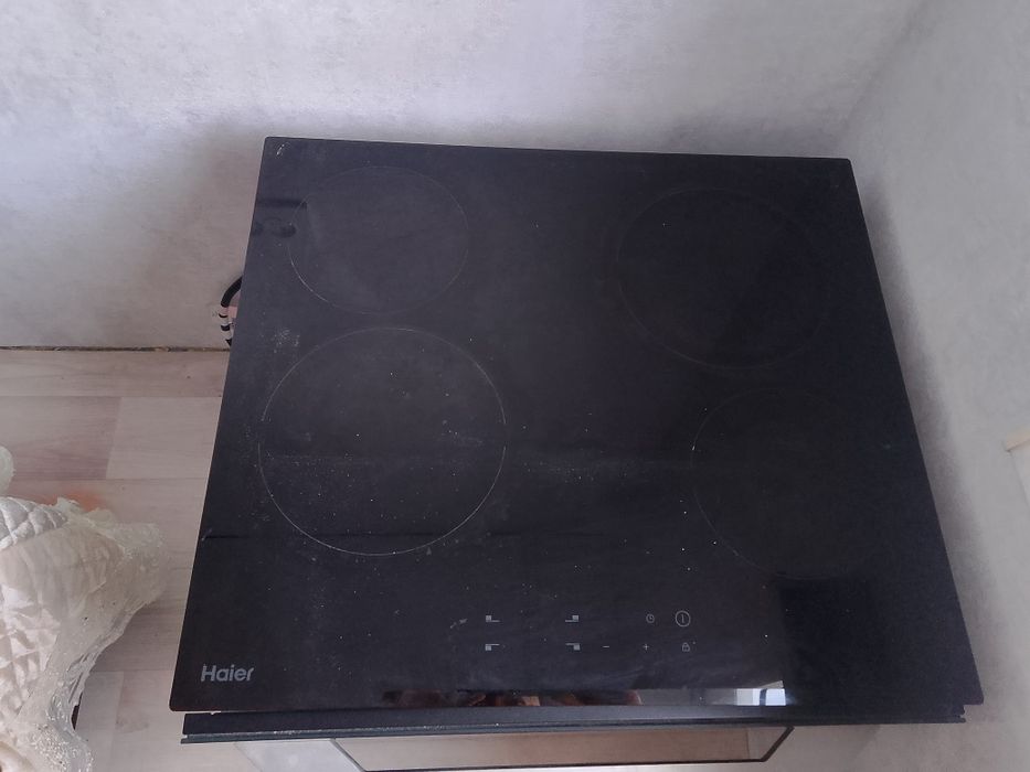 Духовой шкаф Haier