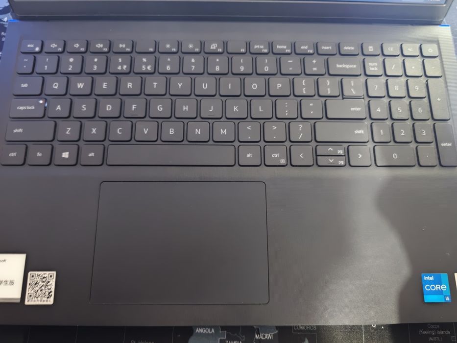 DELL Vostro 15 3510 Лаптоп