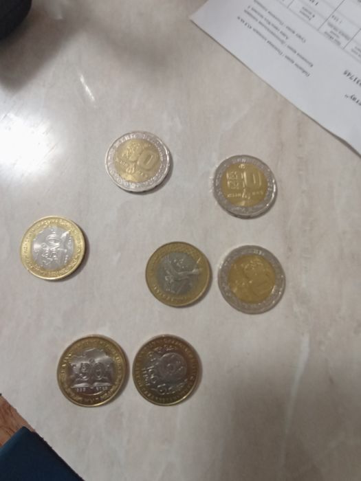 Продам монеты разные