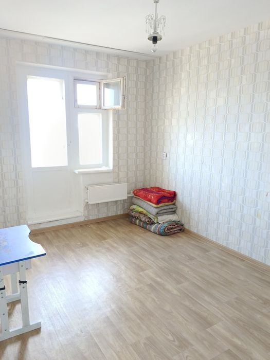 Продам 3 х комн квар. 7-30, 9 этаж.