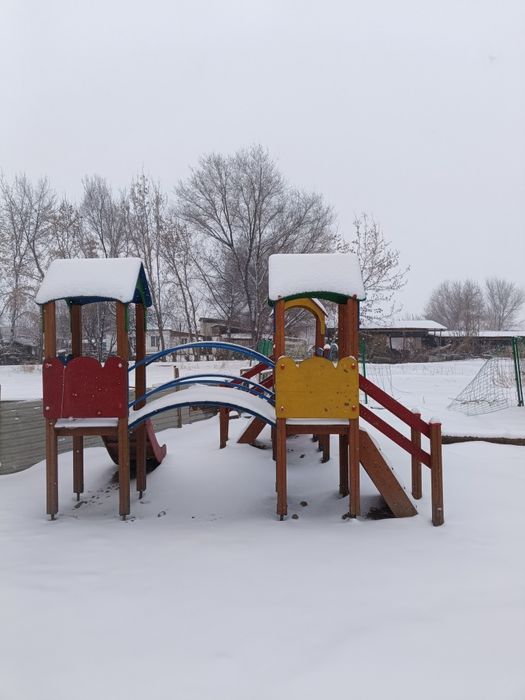 Продам детскую игровую площадку