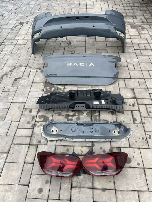 Panou spate bara haion lampa dacia logan 3