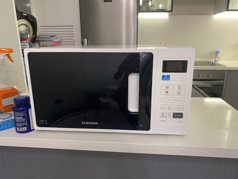 20 тыс Продам микровалновую печь, гриль