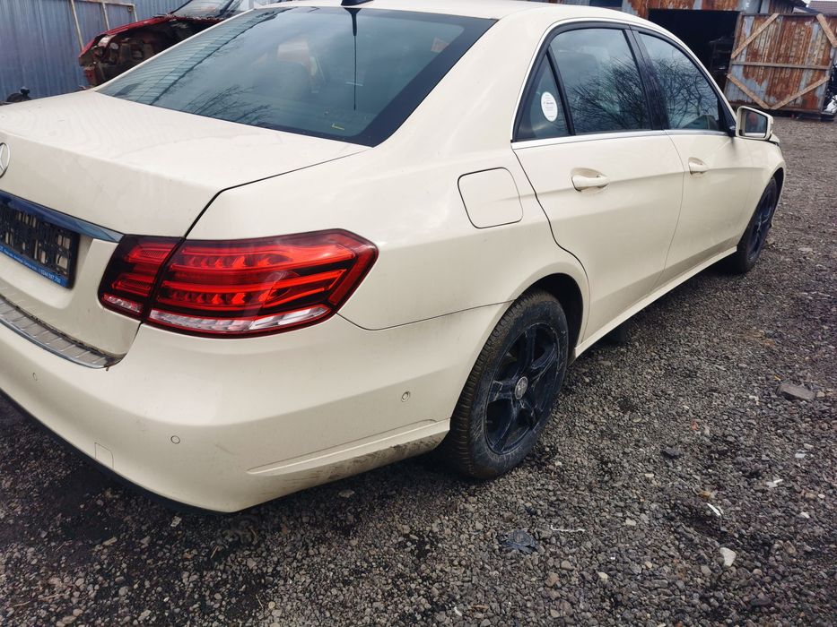 Dezmembrez w212 Facelift 2014