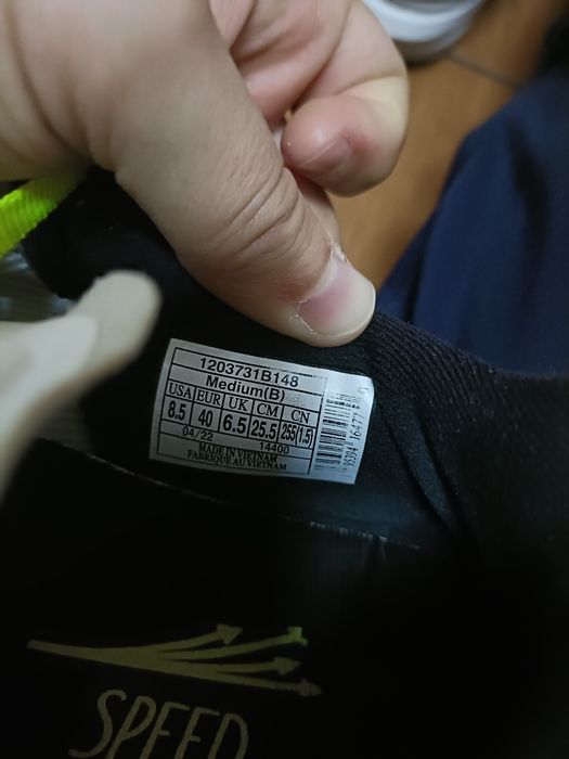 Adidasi brooks marimea 40