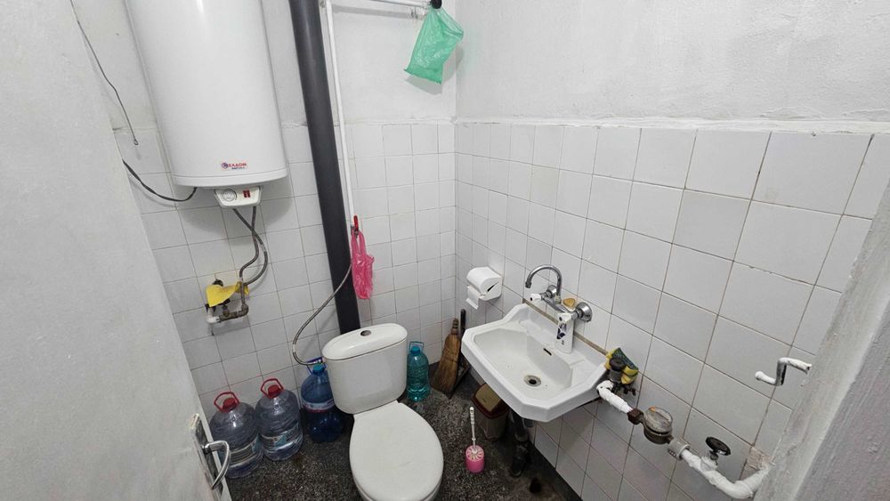 Продава се Двустаен апартамент в Разград, Освобождение - 65 кв.м за 1569 €/кв.м - Снимка #6