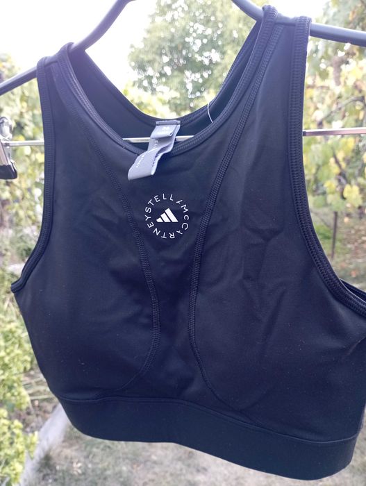 Адидас Спортни сутиени, комплекти, суетширти