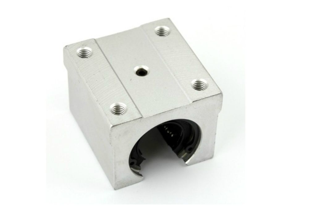 Разные и качественные подшипники, сальники и манжеты !