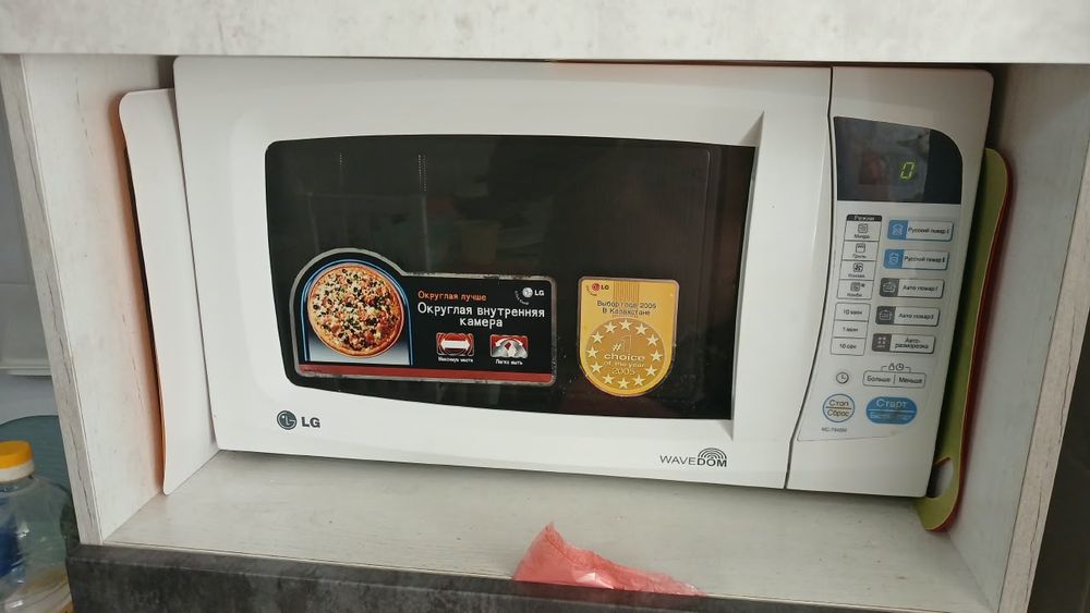 Микроволновая печь продаю