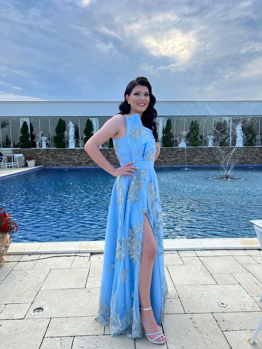 Rochie cusută manual cu broderie,pietre,mărimea M