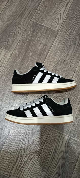 Продам кроссовки кампус